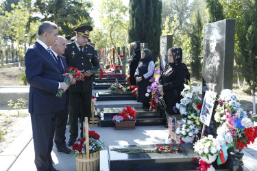 Vətən müharibəsi şəhidi Elvin Şıxəliyevin anım günü qeyd edilib.