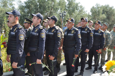 Şəhid polkovnik-leytenant Rəşad Hüseynovun xatirəsi anılıb.