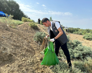 Şirvanda növbəti təmizlik aksiyası keçirilib 05.08.2023