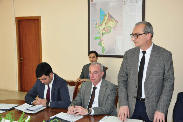 Şirvan Səhər İcra Hakimiyyətinin başçısı İlqar Abbasov vətəndaş qəbulu keçirib.