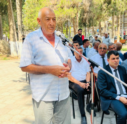 Şirvan Şəhər İcra Hakimiyyətinin başçısı İlqar Abbasov sakinlərlə növbəti səyyar görüş keçirib.