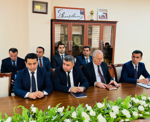 Şirvan Səhər İcra Hakimiyyətinin başçısı İlqar Abbasov növbəti vətəndaş qəbulu keçirib.