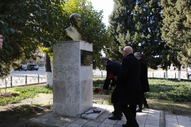 20 Yanvar faciəsinin 35-ci ildönümü Şirvan şəhərində silsilə tədbirlərlə qeyd olunub.