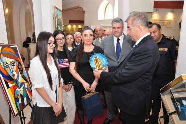 Şirvanda dövlət qulluqçularının peşə bayramı qeyd edilib.