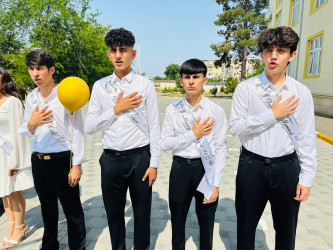 Şirvan Şəhər İcra Hakimiyyətinin başçısı İlqar Abbasov “Son zəng” tədbirində iştirak edib.