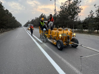 Şirvan şəhərində yol nişanlanma işlərinə başlanılıb.
