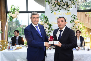 Şirvanda 5 oktyabr – Beynəlxalq Müəllimlər Günü qeyd edilib.