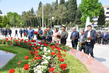 Şirvanda Ümummilli lider, Ulu Öndər Heydər Əliyevin anadan olmasının 103 illiyinə həsr olunmuş tədbir keçirilib.