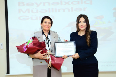5 oktyabr – Beynəlxalq Müəllimlər Günü Şirvan şəhərində qeyd edilib.