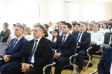 Şirvanda yüksək nailiyyətləri ilə seçilən şagird və müəllimlər təltif olunublar.