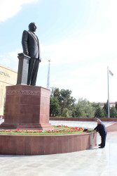 Şirvanda yüksək bal toplayan məzunlarla görüş keçirilib.