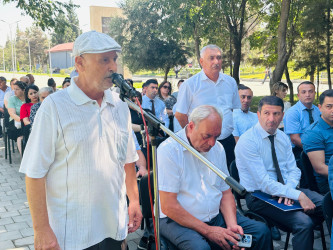 Şirvan Şəhər İcra Hakimiyyətinin başçısı İlqar Abbasov növbəti səyyar görüş keçirib.