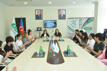 “Erkən nikah və gender bərabərliyi” mövzusunda maarifləndirici seminar keçirilib.