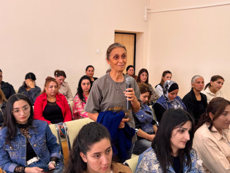 Şirvan Şəhər İcra Hakimiyyətinin başçısı İlqar Abbasov növbəti səyyar görüş keçirib.