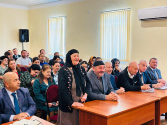 Şirvan Şəhər İcra Hakimiyyətinin başçısı İlqar Abbasov növbəti səyyar görüş keçirib.