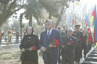 Vətən müharibəsi şəhidi Ramil Əliyevin anım günü qeyd edilib.