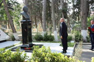 İyulun 17-də Şirvan şəhərində Kürovdağ neft yatağının istismarının 70 illik yubileyinə həsr olunmuş tədbir keçirilib.