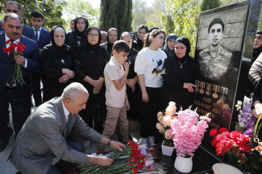 Şirvanda Vətən müharibəsi şəhidi Asif Qəribovun anım günü qeyd edilib.