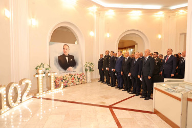 Şirvanda Ümummilli lider, Ulu Öndər Heydər Əliyevin anadan olmasının 102-ci ildönümünə həsr olunmuş tədbir keçirilib.