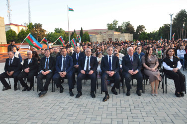 Şirvanda Ümummilli lider, Ulu Öndər Heydər Əliyevin anadan olmasının 103 illiyinə həsr olunmuş konsert təşkil edilib.
