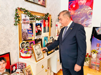 Şirvan Şəhər İcra Hakimiyyətinin başçısı İlqar Abbasov “Anım Günü” ərəfəsində Vətən müharibəsi əlillərini və şəhid ailələrini ziyarət edib.