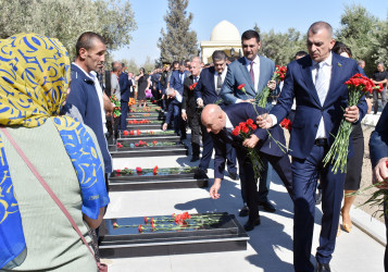 27 sentyabr Anım Günü ilə əlaqədar Şirvan şəhərində ümumşəhər anım tədbiri keçirilib.