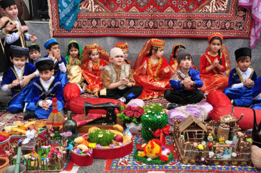 Şəhər İcra Hakimiyyətinin başçısı İlqar Abbasov yel çərşənbəsi münasibətilə təşkil olunan tədbirdə iştirak edib.