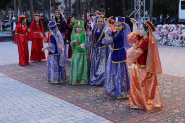 Şirvanda Ümummilli lider, Ulu Öndər Heydər Əliyevin anadan olmasının 103 illiyinə həsr olunmuş konsert təşkil edilib.