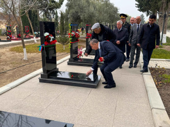 Şəhər İcra Hakimiyyətinin başçısı noyabr ayının sonuncu cümə axşamı şəhid ailəsi üzvləri ilə birlikdə Şəhidlər xiyabanını ziyarət edib.