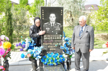 Şəhər İcra Hakimiyyətinin başçısı aprel ayının sonuncu cümə axşamı şəhid ailələrinin üzvləri ilə birlikdə Şəhidlər xiyabanını ziyarət edib.