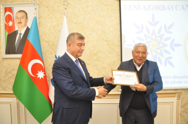 Şirvanda YAP-ın təsis olunmasının 33-cü ildönümü qeyd edilib.