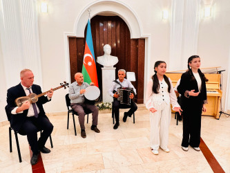 Şirvanda Milli Musiqi Gününə həsr olunmuş tədbir keçirilib.
