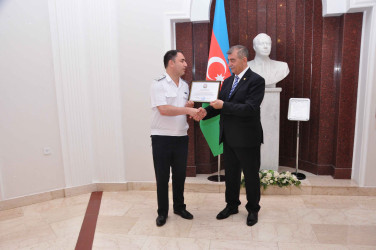 Şirvanda dövlət qulluqçularının peşə bayramı qeyd edilib.
