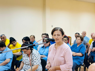 Şirvan Şəhər İcra Hakimiyyətinin başçısı İlqar Abbasov növbəti səyyar görüş keçirib.