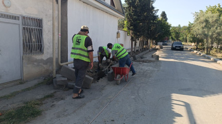Şirvanda “Şəhərsalma və Memarlıq İli” çərçivəsində görülən abadlıq işləri davam etdirilir.