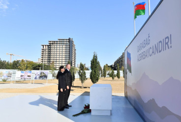 İlham Əliyev və birinci xanım Mehriban Əliyeva Bakıda inşası davam etdirilən Zəfər parkında olublar