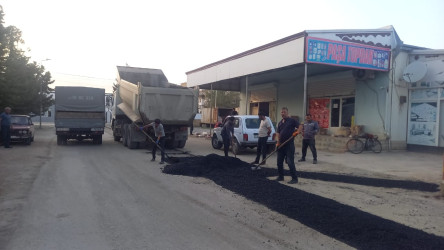 Şirvan şəhərində küçələrin asfaltlanması mərhələli şəkildə davam etdirilir.