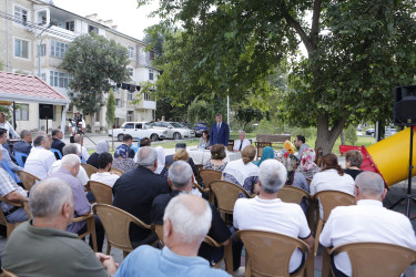 Şirvan Şəhər İcra Hakimiyyətinin başçısı İlqar Abbasov  növbəti səyyar görüş keçirib.