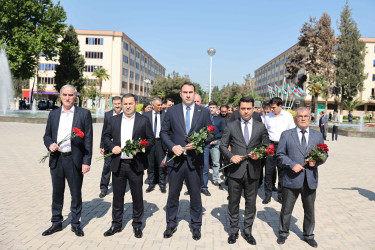Şirvanda Ümummilli lider, Ulu Öndər Heydər Əliyevin anadan olmasının 102-ci ildönümü münasibətilə xatirəsi anılıb.