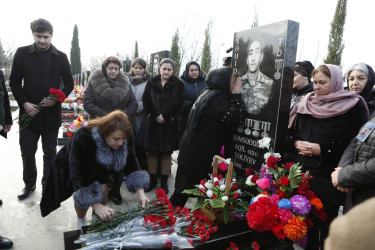 Şirvanda Vətən müharibəsinin şəhidi Vəliyev Şəmsəddin Aqil oğlunun doğum günü qeyd olunub.