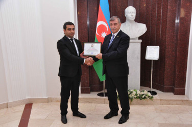 Şirvanda dövlət qulluqçularının peşə bayramı qeyd edilib.