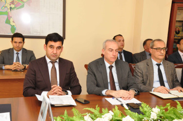 Şirvan Səhər İcra Hakimiyyətinin başçısı İlqar Abbasov vətəndaş qəbulu keçirib.