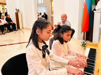 Şirvanda Milli Musiqi Gününə həsr olunmuş tədbir keçirilib.