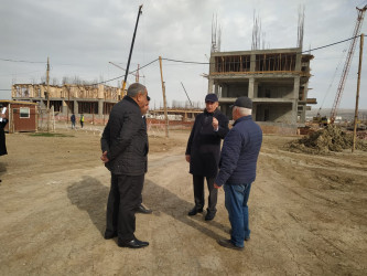 Mənzil İnşaatı Dövlət Agentliyi (MİDA) tərəfindən "Yeni Şirvan" yaşayış kompleksinin tikinti işləri davam etdirilir.