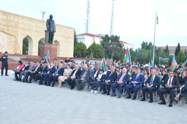 Şirvanda Ümummilli lider, Ulu Öndər Heydər Əliyevin anadan olmasının 102-ci ildönümünə həsr olunmuş konsert təşkil edilib.