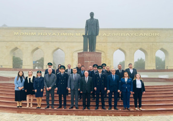 22 noyabr - ədliyyə işçilərinin peşə bayramı günüdür.