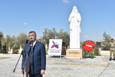 27 sentyabr Anım Günü ilə əlaqədar Şirvan şəhərində ümumşəhər anım tədbiri keçirilib.