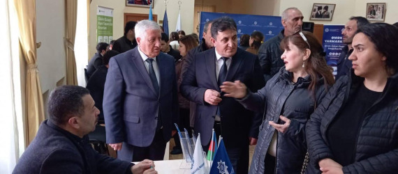 Şirvanda əmək yarmarkası təşkil olunub.