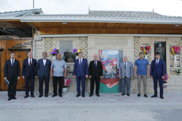 Şirvanda lokal xarakterli antiterror tədbirləri zamanı şəhid olmuş hərbi qulluqçuların ailələri ziyarət olunub.