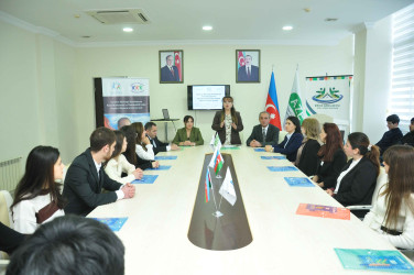 Şirvanda gənclər üçün Azərbaycan Konstitusiyası və Ümummilli Lider Heydər Əliyevin irsi mövzusunda maarifləndirici seminar keçirilib.